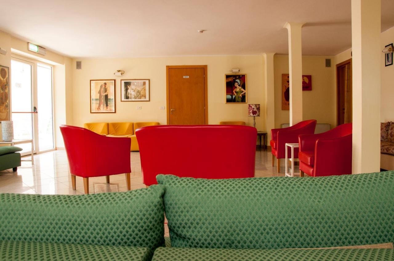 Hotel Rugantino 체제나티코 외부 사진